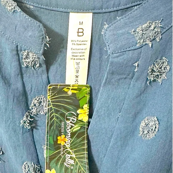 NWT Chiffon Short Sleeve V-Neck Blouse Women’s M - Picture 6 of 10